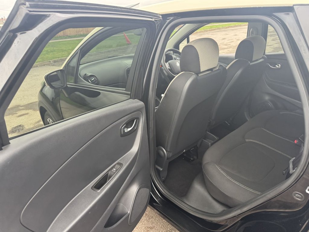 Used Renault Captur 2018 for sale - 76717183: Photo 35