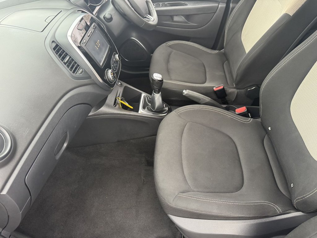 Used Renault Captur 2018 for sale - 76717183: Photo 42