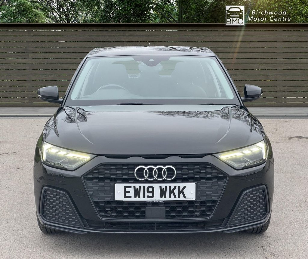Used Audi A1 2019 for sale - 77165901: Photo 2