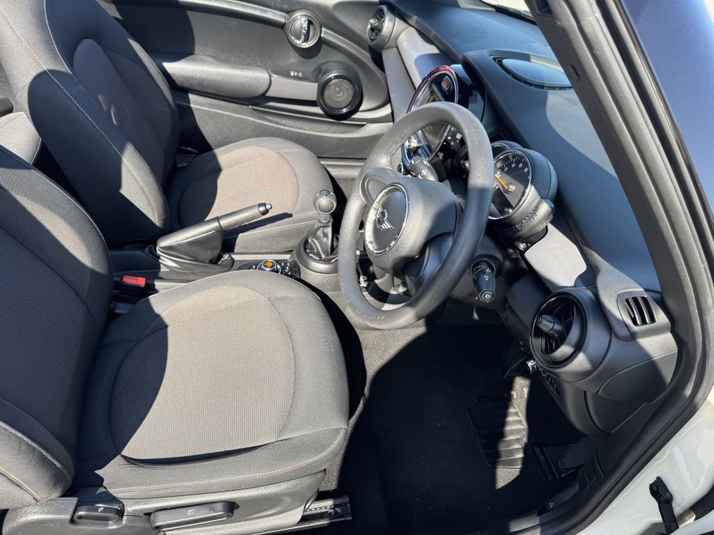 Used MINI Convertible 2016 for sale - 75937464: Photo 21