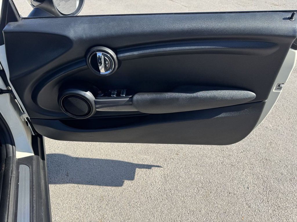 Used MINI Convertible 2016 for sale - 75937464: Photo 47