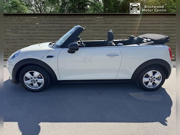 Used MINI Convertible 2016 for sale - 75937464: Photo