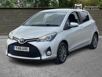 Used Toyota Yaris 2016 for sale - 79708747: Photo