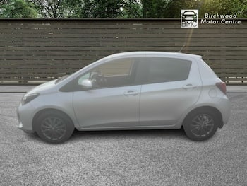 Used Toyota Yaris 2016 for sale - 79708747: Photo
