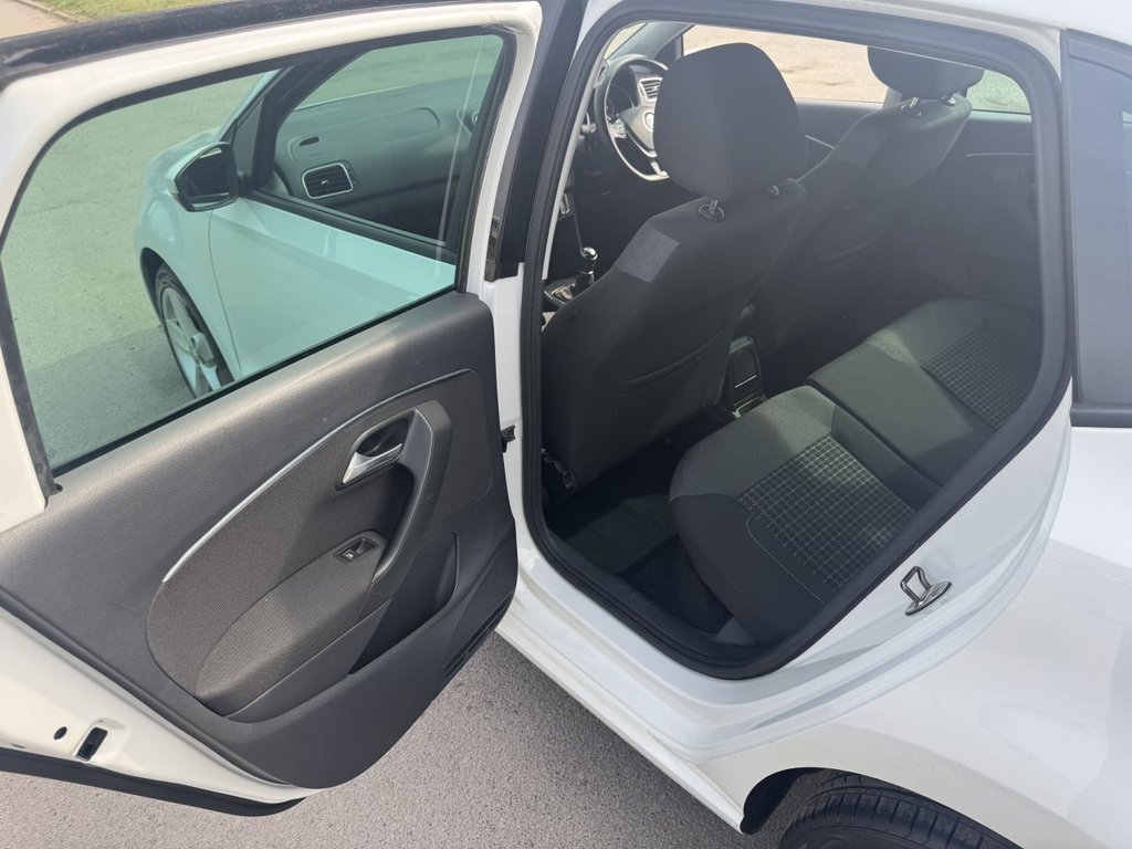 Used Volkswagen Polo 2014 for sale - 77976750: Photo 35