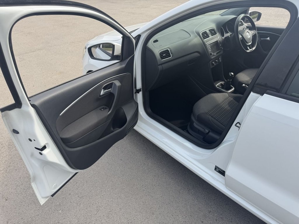 Used Volkswagen Polo 2014 for sale - 77976750: Photo 40