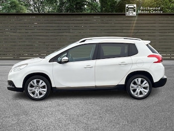 Used Peugeot 2008 2016 for sale - 77850252: Photo