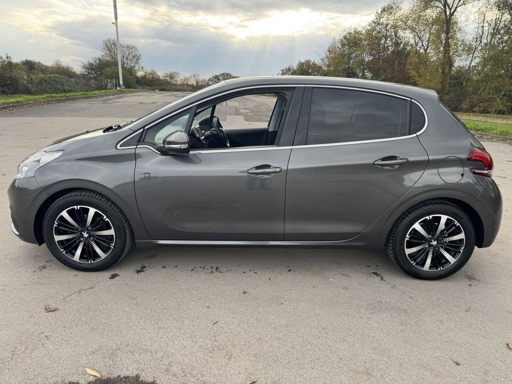 Used Peugeot 208 2019 for sale - 76429922: Photo 12