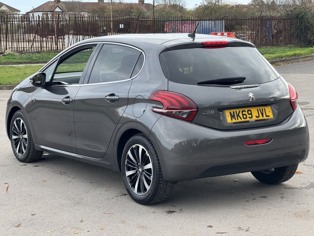 Used Peugeot 208 2019 for sale - 76429922: Photo 13