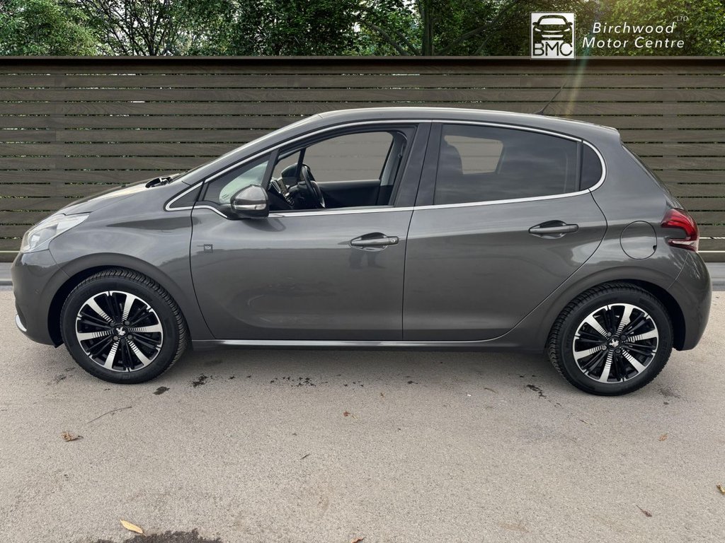 Used Peugeot 208 2019 for sale - 76429922: Photo 4