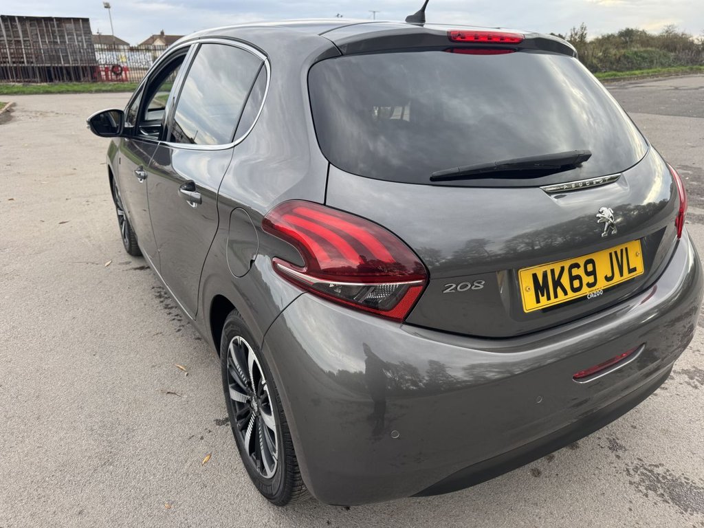 Used Peugeot 208 2019 for sale - 76429922: Photo 43