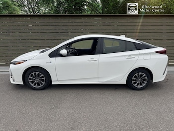 Used Toyota Prius 2022 for sale - 76185435: Photo