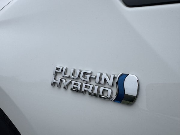 Used Toyota Prius 2022 for sale - 76185435: Photo 50