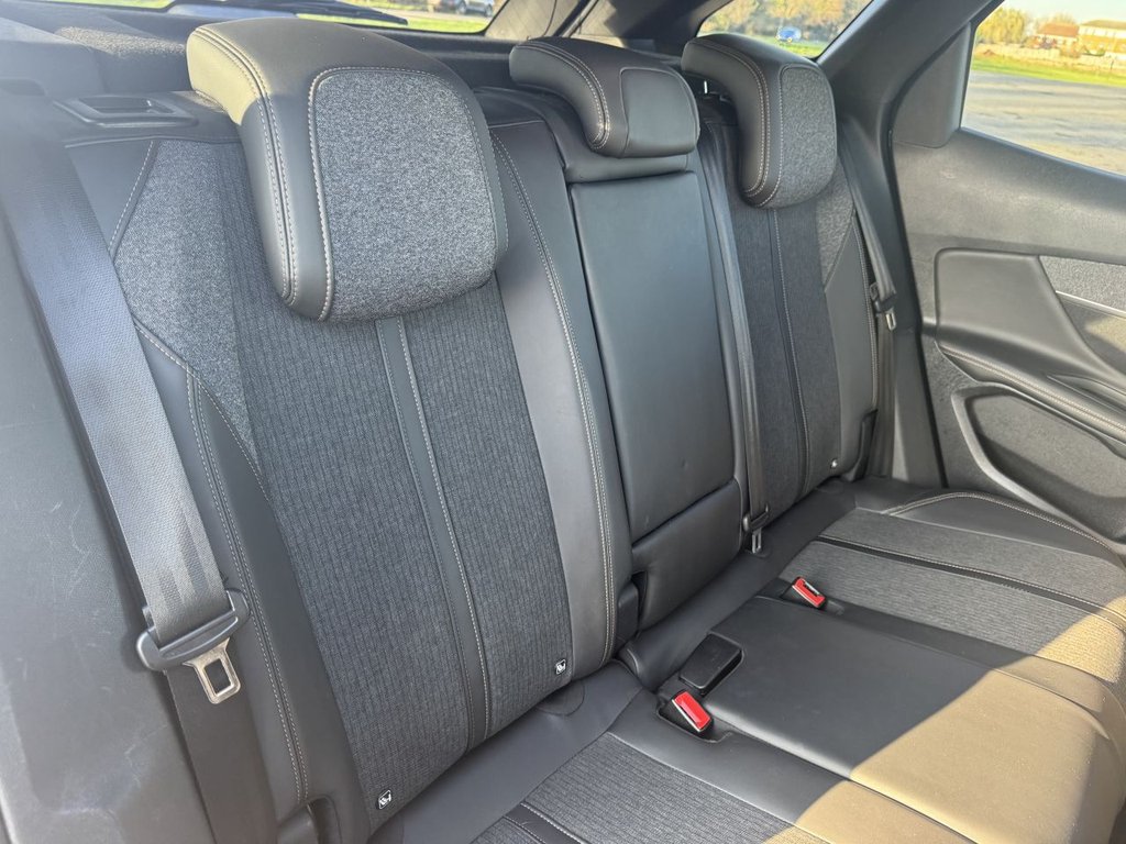 Used Peugeot 3008 2018 for sale - 77026996: Photo 27