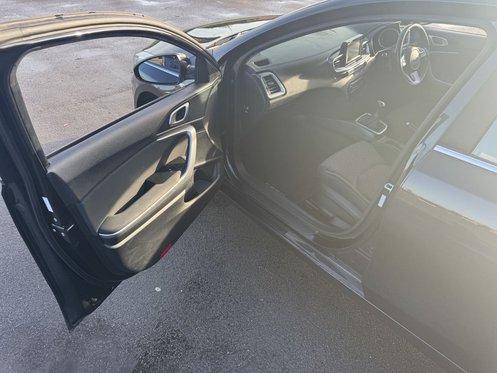 Used Kia Ceed 2018 for sale - 76867939: Photo 33