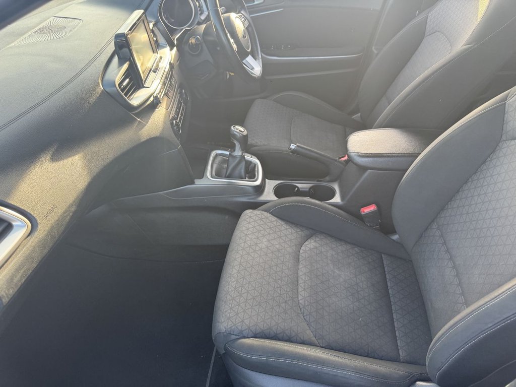 Used Kia Ceed 2018 for sale - 76867939: Photo 35