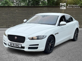 Used Jaguar XE 2018 for sale - 78570038: Photo