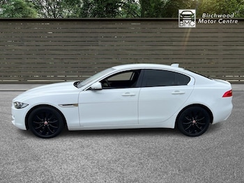 Used Jaguar XE 2018 for sale - 78570038: Photo
