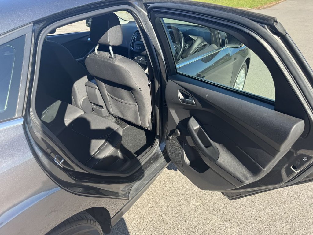 Used Ford Focus 2016 for sale - 76163475: Photo 24