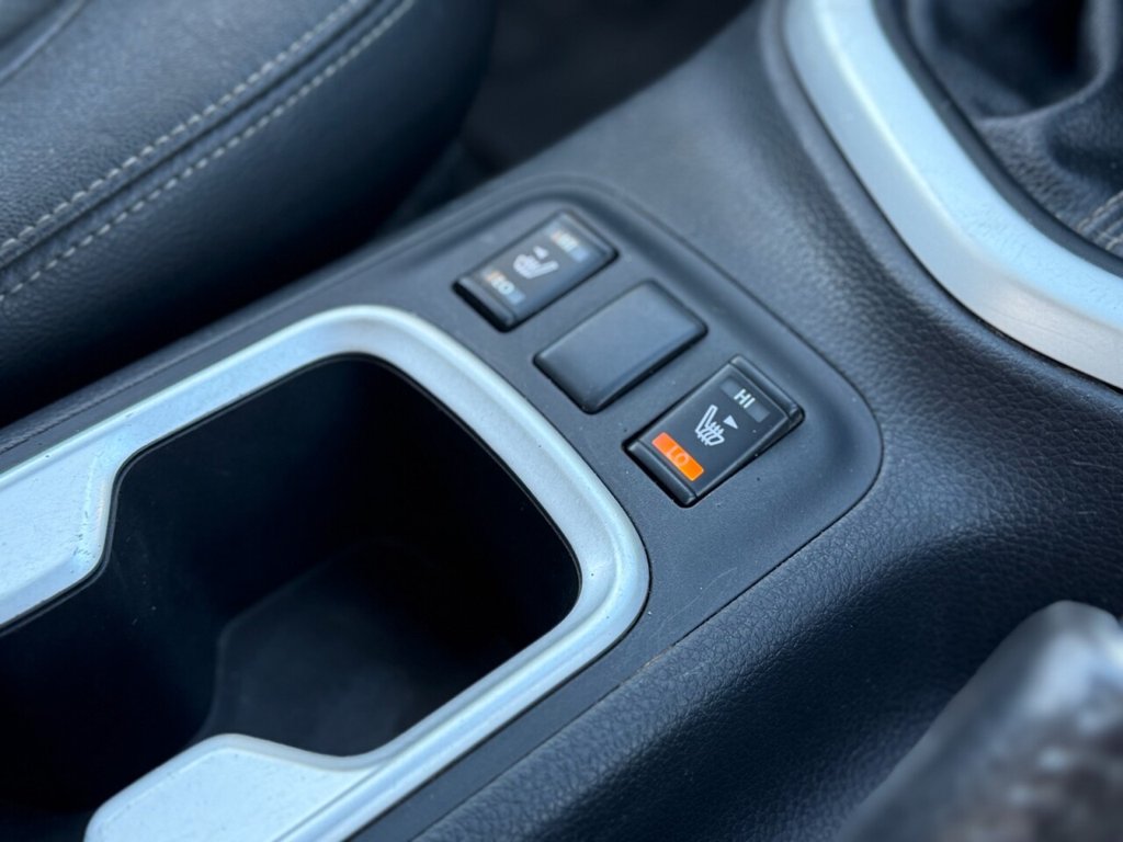 Used Nissan Navara 2018 for sale - 76617863: Photo 37