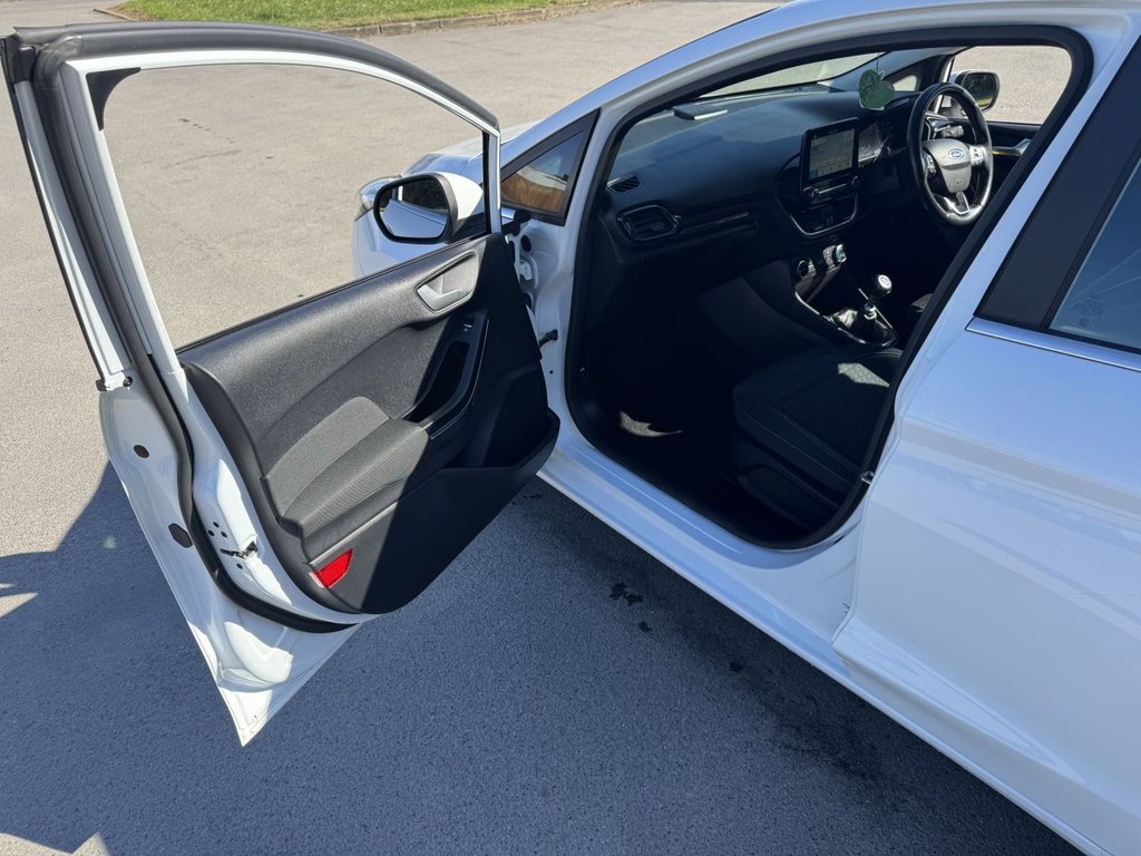 Used Ford Fiesta 2018 for sale - 76039619: Photo 32