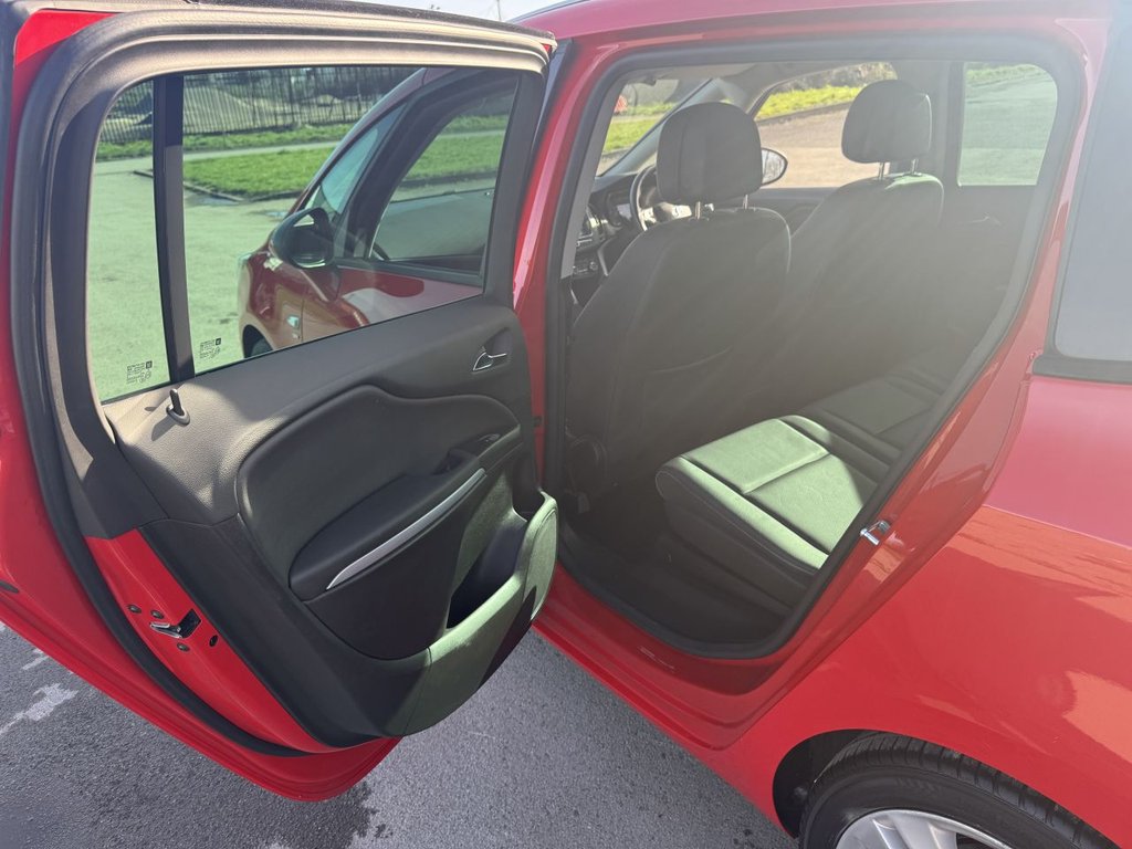 Used Vauxhall Zafira Tourer 2017 for sale - 77452276: Photo 38