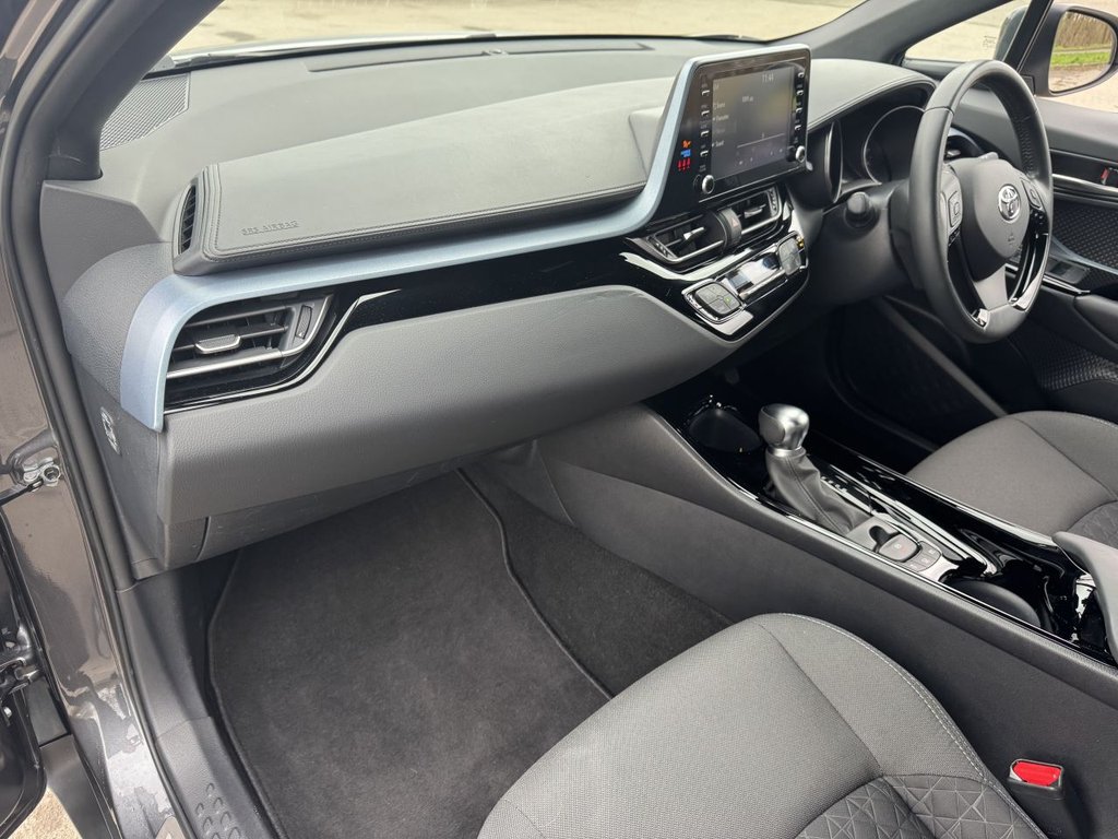 Used Toyota C-HR 2021 for sale - 76768340: Photo 40