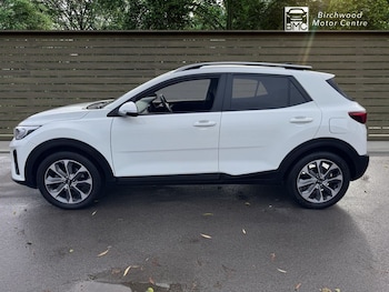 Used Kia Stonic 2020 for sale - 76345922: Photo