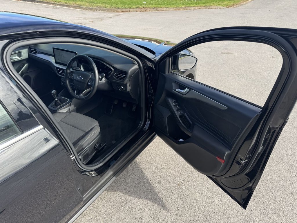 Used Ford Focus 2023 for sale - 75911156: Photo 19