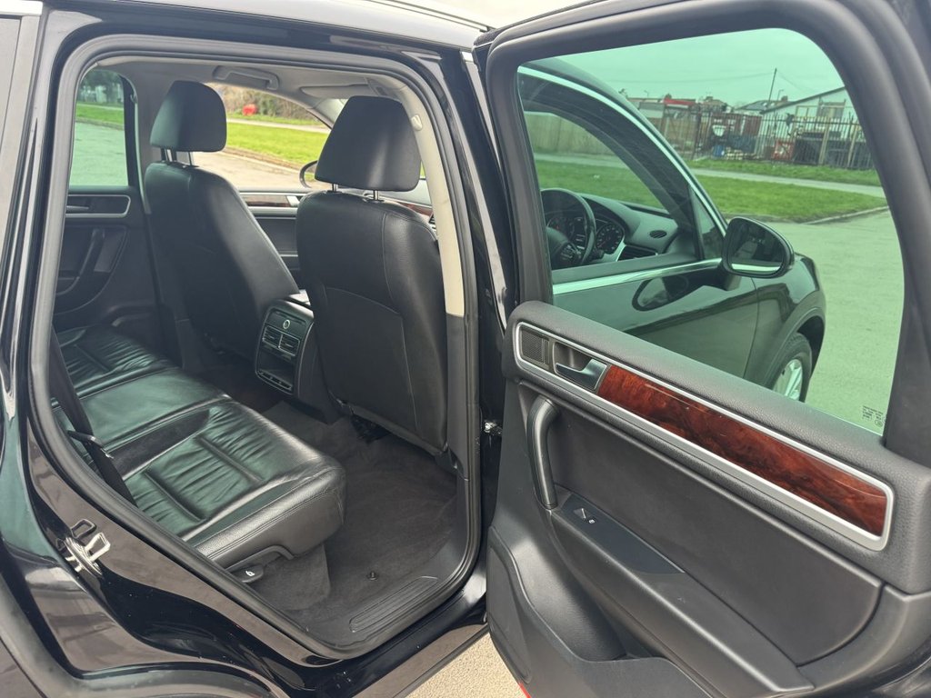 Used Volkswagen Touareg 2012 for sale - 77014401: Photo 21