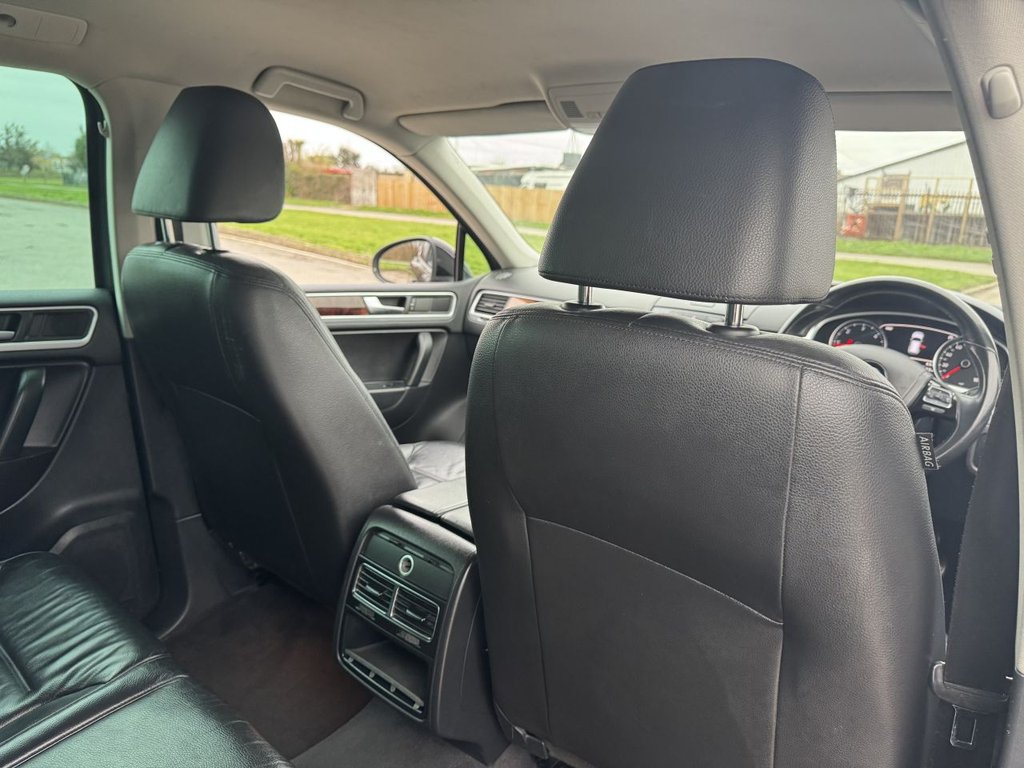 Used Volkswagen Touareg 2012 for sale - 77014401: Photo 22