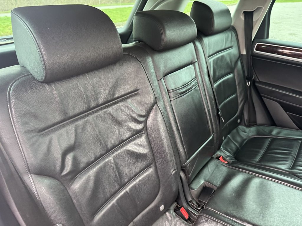 Used Volkswagen Touareg 2012 for sale - 77014401: Photo 24