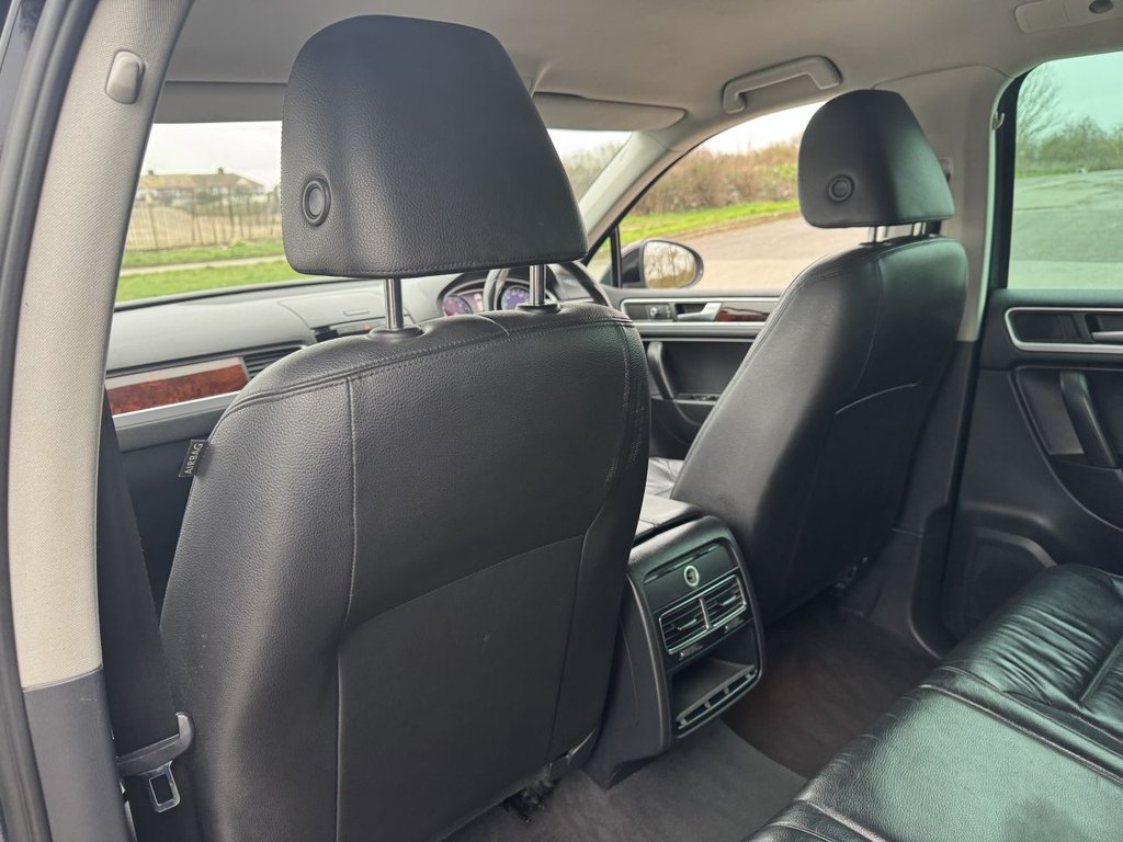 Used Volkswagen Touareg 2012 for sale - 77014401: Photo 30