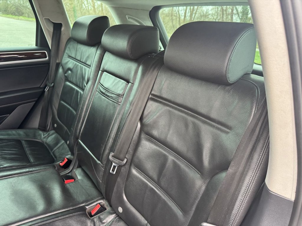 Used Volkswagen Touareg 2012 for sale - 77014401: Photo 32