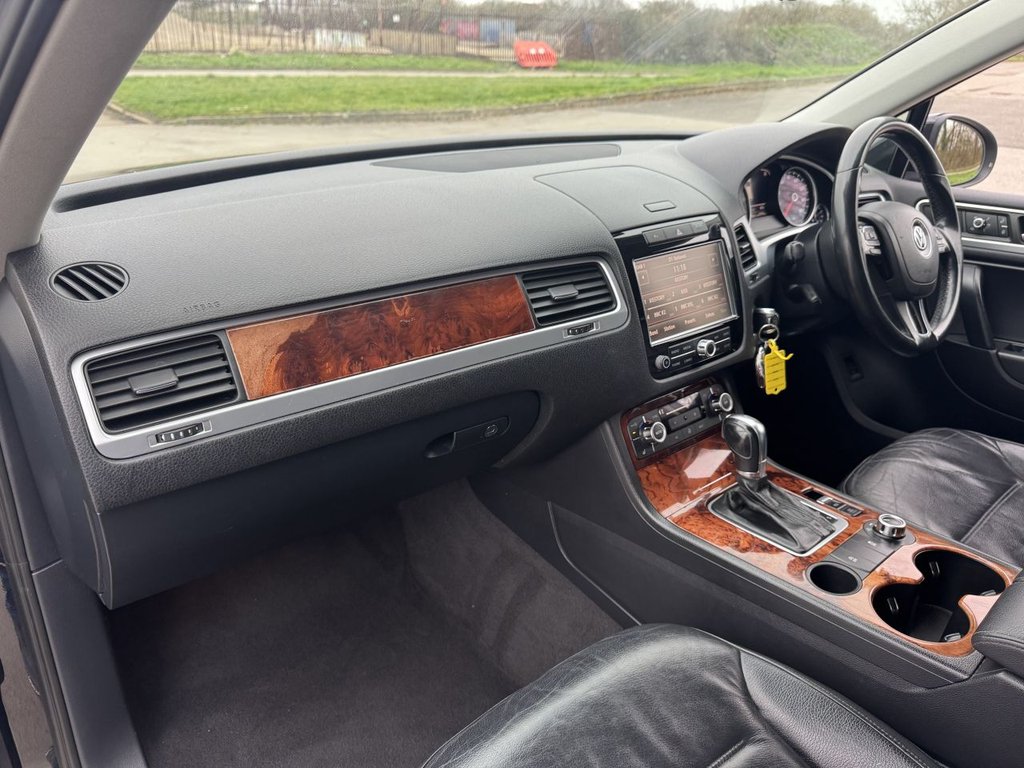 Used Volkswagen Touareg 2012 for sale - 77014401: Photo 34