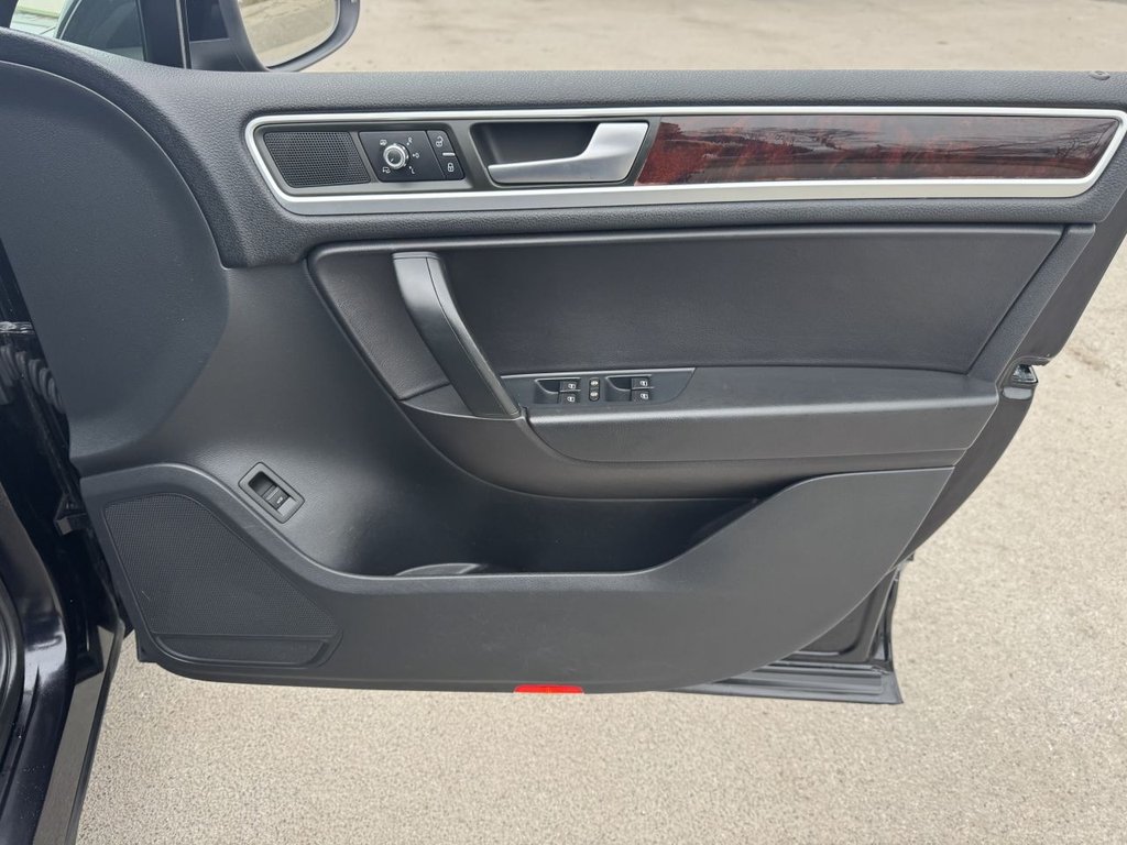 Used Volkswagen Touareg 2012 for sale - 77014401: Photo 47