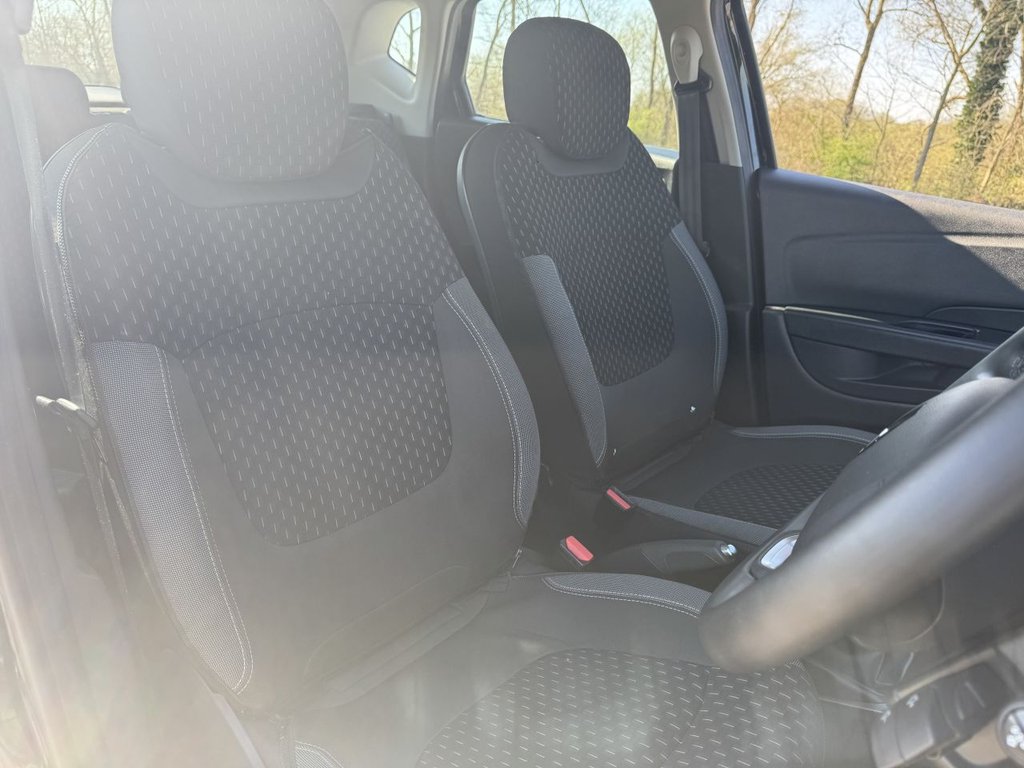 Used Renault Captur 2018 for sale - 76345305: Photo 13