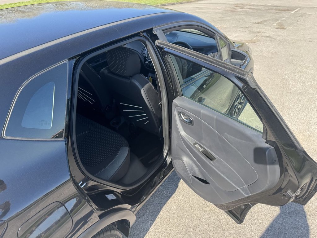 Used Renault Captur 2018 for sale - 76345305: Photo 15