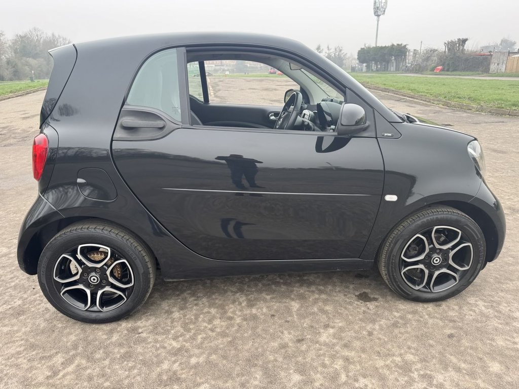 Used smart fortwo 2017 for sale - 77798287: Photo 17