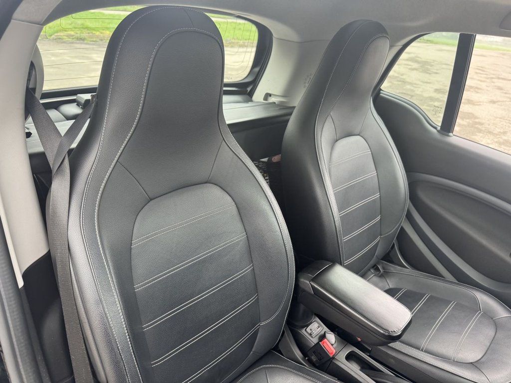 Used smart fortwo 2017 for sale - 77798287: Photo 22