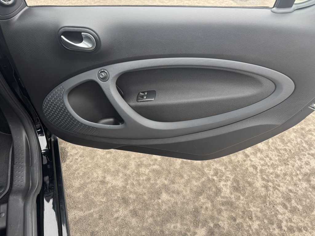 Used smart fortwo 2017 for sale - 77798287: Photo 44