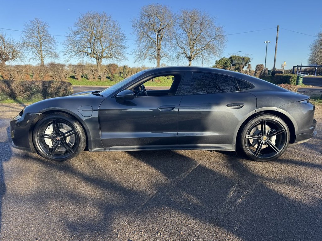 Used Porsche Taycan 2020 for sale - 76826477: Photo 13