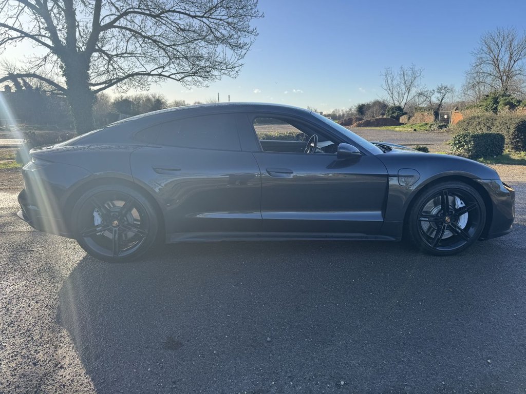 Used Porsche Taycan 2020 for sale - 76826477: Photo 17