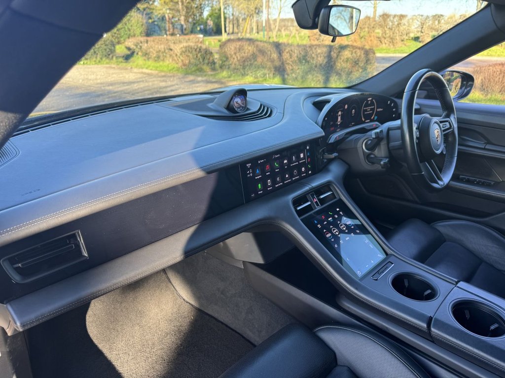 Used Porsche Taycan 2020 for sale - 76826477: Photo 40