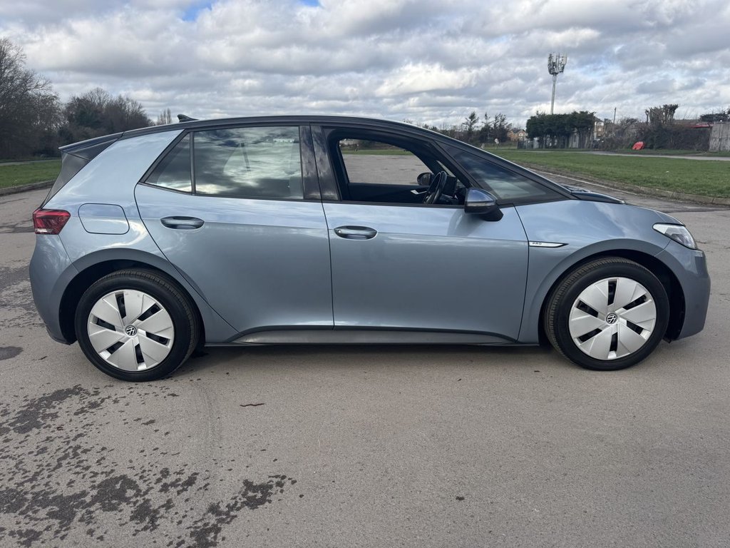 Used Volkswagen ID.3 2022 for sale - 76698601: Photo 16