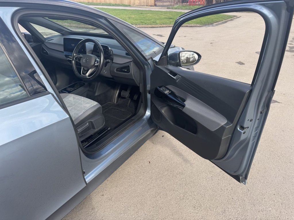 Used Volkswagen ID.3 2022 for sale - 76698601: Photo 17