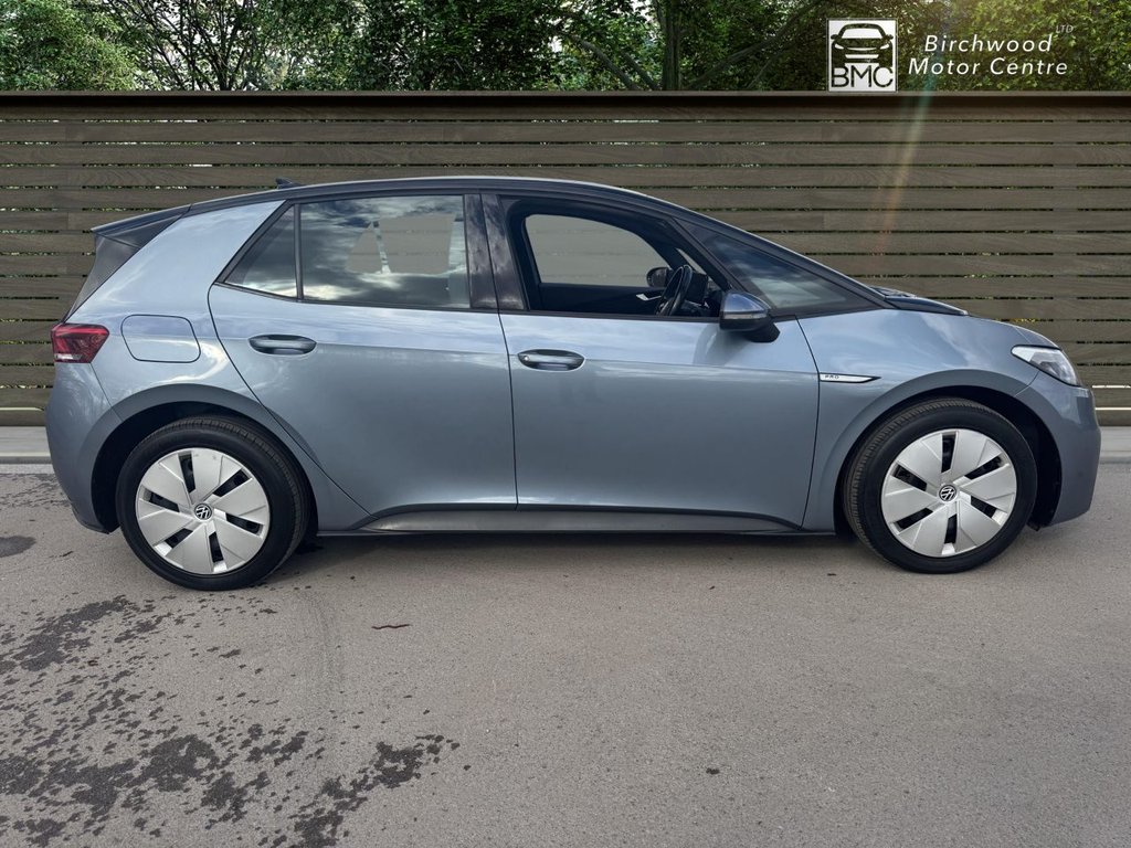 Used Volkswagen ID.3 2022 for sale - 76698601: Photo 8