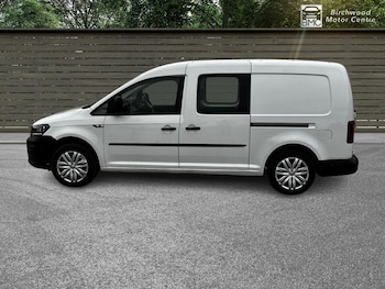 Used Volkswagen Caddy Maxi 2018 for sale - 78074234: Photo