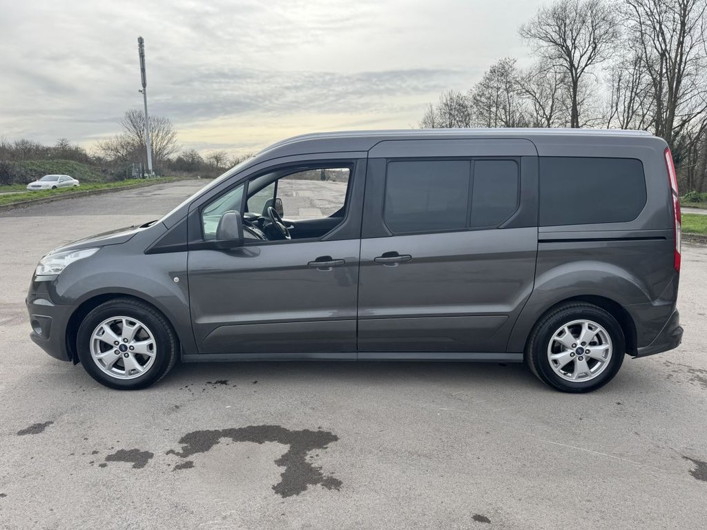 Used Ford Grand Tourneo Connect 2017 for sale - 76901096: Photo 13