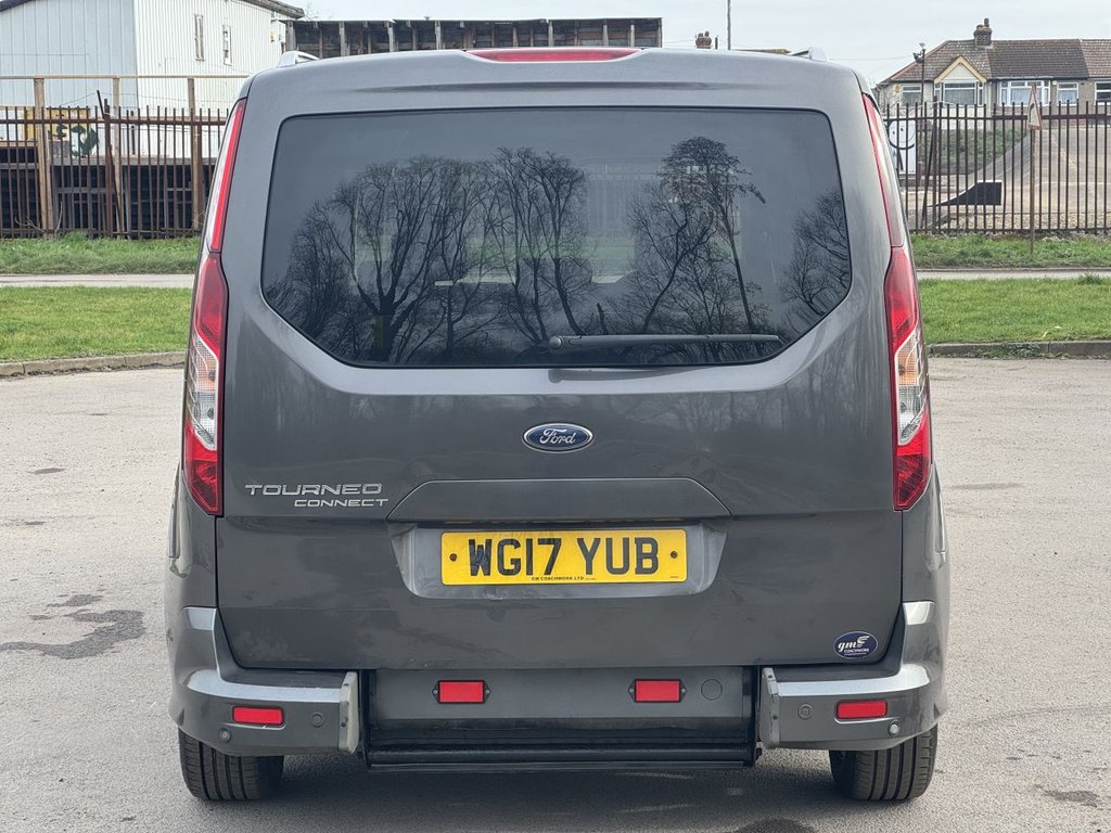 Used Ford Grand Tourneo Connect 2017 for sale - 76901096: Photo 15